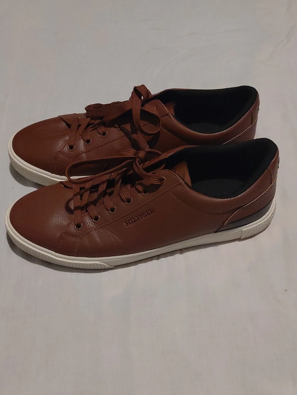 Tommy Hilfiger Men's Brown Low-Top Leather-Style Sneakers Size 11